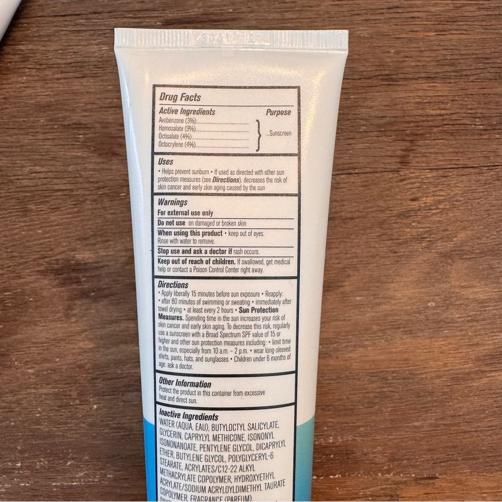 Bath & body Works at the beach sunscreen lotion SPF 20 - Picture 3 of 5